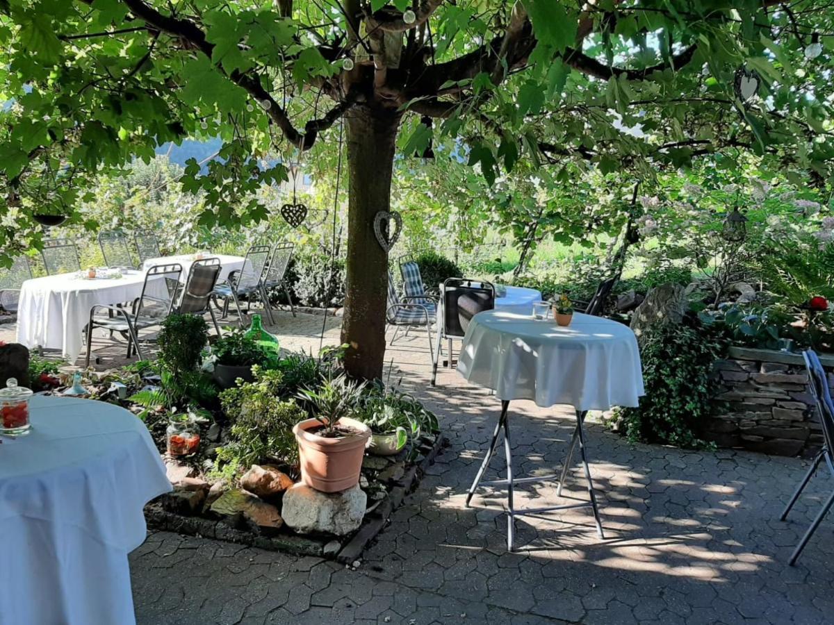 Weingut Erich Serwazi Мезеніх Екстер'єр фото