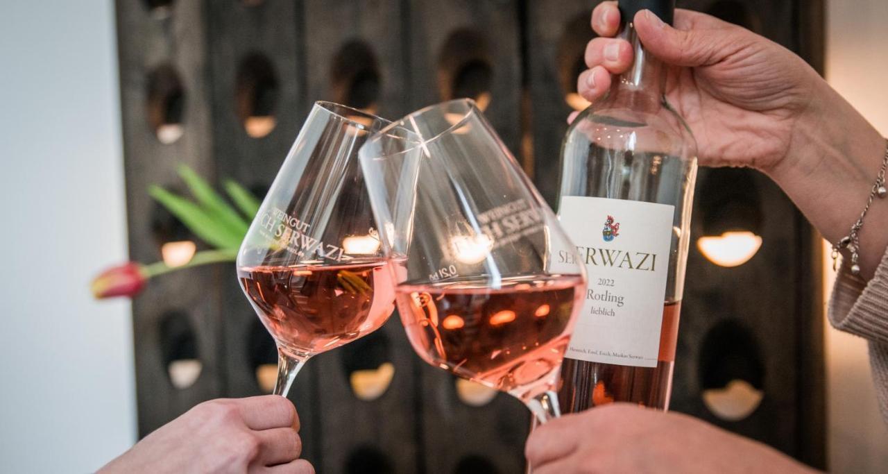 Weingut Erich Serwazi Мезеніх Екстер'єр фото